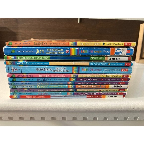 Rainbow Magic Fairies Book Series Lot x12 Chapter Books Daisy Meadows Scholastic - Picture 6 of 6